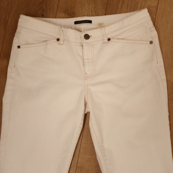 Elie Tahari Off-white Crop Jeans - Picture 2 of 7